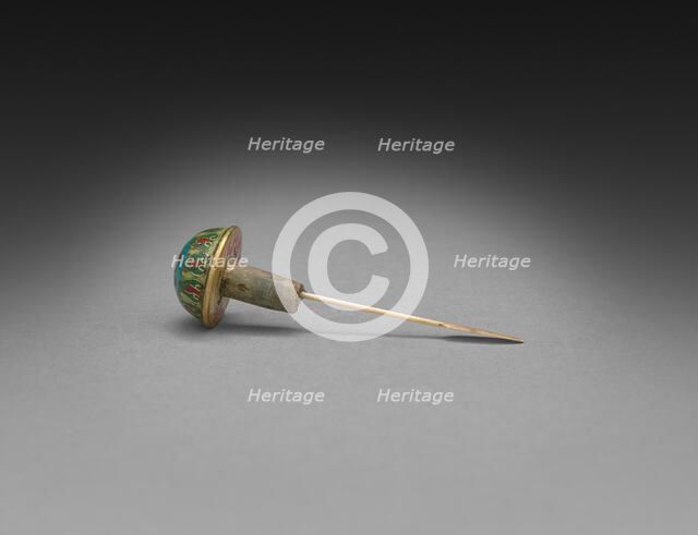 Snuff Bottle with Floral Scrolls (stopper), 1736-1795. Creator: Unknown.