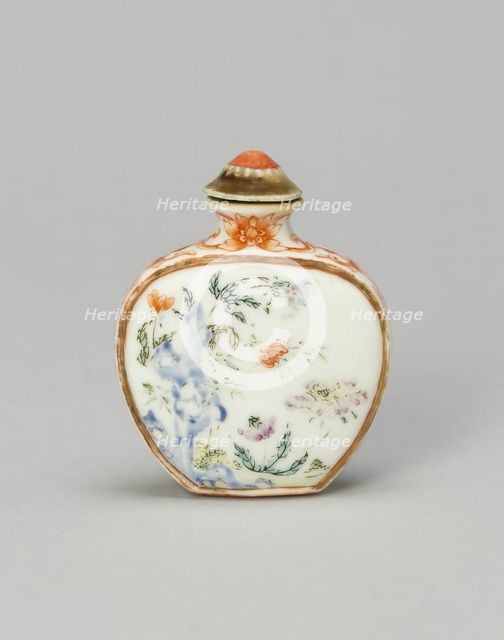 Snuff Bottle with Flowers and Rockwork, Qing dynasty (1644-1911), Jiaqing reign, (1796-1820). Creator: Unknown.