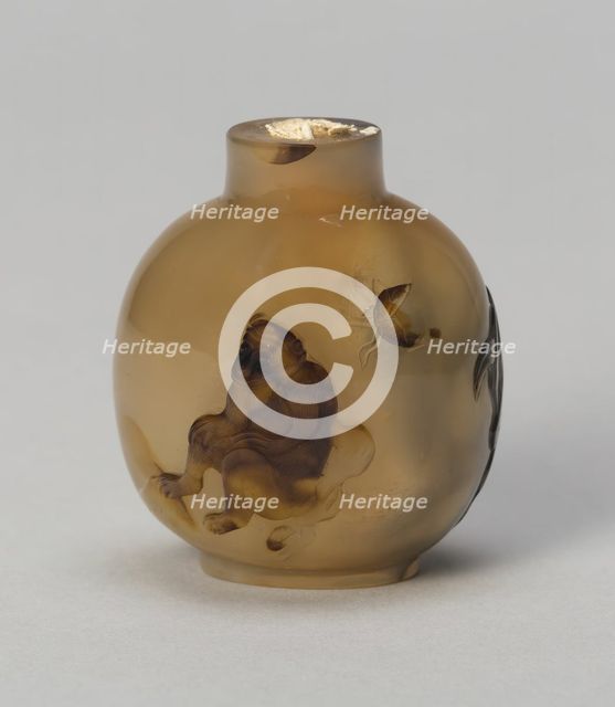 Snuff Bottle with Monkey on Rockwork, Qing dynasty (1644-1911), 1760-1830. Creator: Unknown.