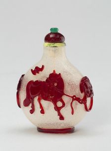 Snuff Bottle with Saddled and Bridled Horses Tethered to Mock Ring Handles, Qing dynasty, 1760-1810. Creator: Unknown