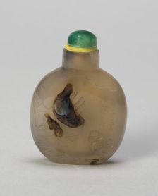 Snuff Bottle with Scholar and Assistant on Rocky Promontory, Qing dynasty (1644-1911), 1750-1800. Creator: Unknown