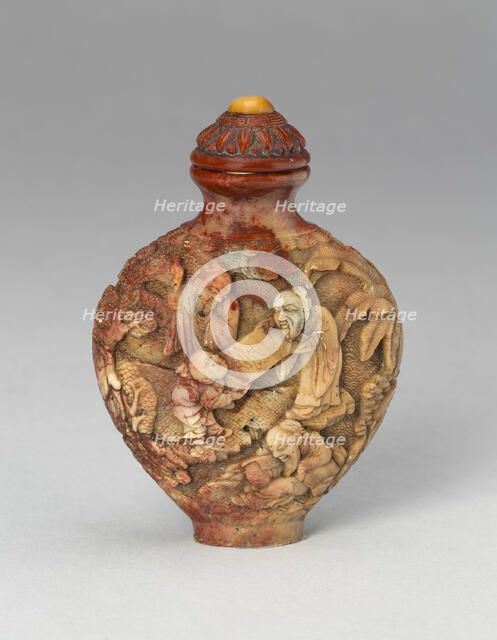 Snuff Bottle with Scholars and Assistants Opening a Scroll, Qing dynasty (1644-1911), 1800-1900. Creator: Unknown.