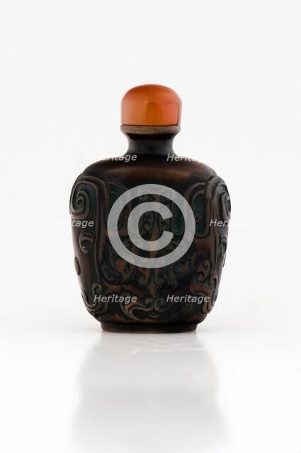 Snuff bottle with stopper, 18th century. Creator: Unknown.