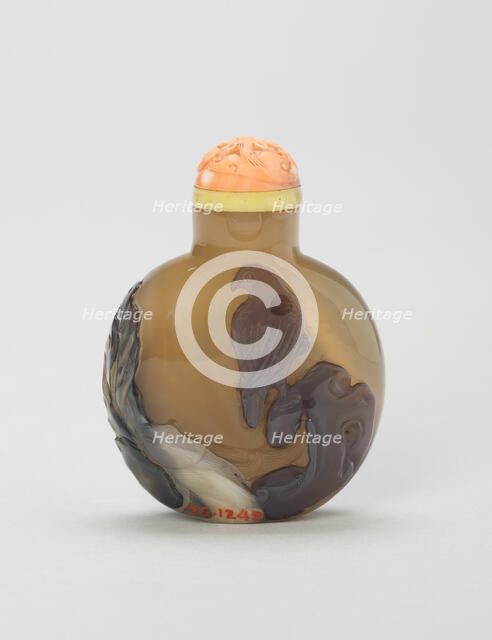 Snuff Bottle with Two Egrets Among Lotuses, Qing dynasty (1644-1911), 1800-1900. Creator: Unknown.