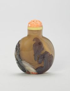 Snuff Bottle with Two Egrets Among Lotuses, Qing dynasty (1644-1911), 1800-1900. Creator: Unknown