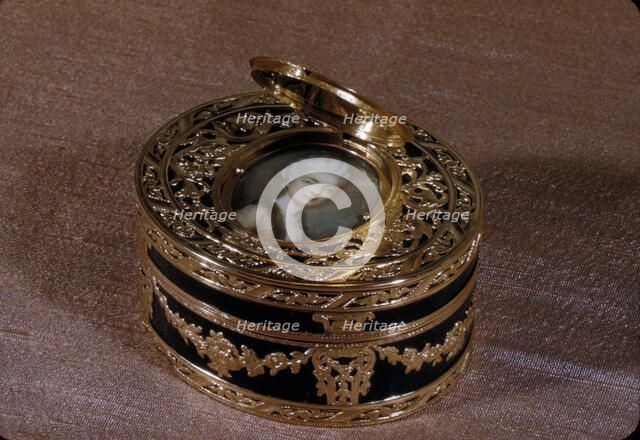 Snuffbox with portrait of a woman, 1769-70. Creator: Claude Héricourt.