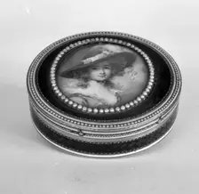 Snuffbox with portrait of a woman, ca. 1790. Creator: G.R.C.