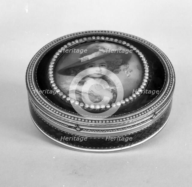 Snuffbox with portrait of a woman, ca. 1790. Creator: G.R.C..