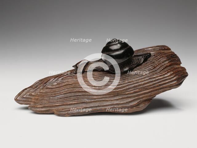 Snail on Log, c.1770. Creators: Unknown, Seiyodo Tomiharu.