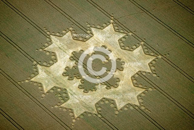 'Snowflake' crop circle near Alton Barnes, Wiltshire, 1997. Artist: EH/RCHME staff photographer