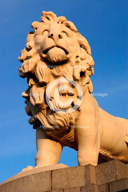 South Bank Lion, London. Creator: Peter Thompson.
