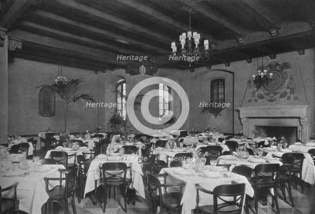 South-east dining room, the Fraternity Clubs Building, New York City, 1924. Artist: Unknown.