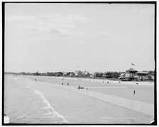 South from ocean pier, Old Orchard, Me., c1904. Creator: Unknown
