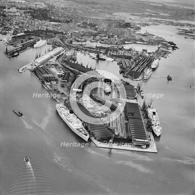 Southampton Docks from the south, Hampshire, 1950. Artist: Aerofilms.