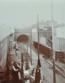 Southern approach to the Rotherhithe Tunnel, Bermondsey, London, September 1906