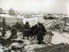 Soviet artillery in action, Battle of Stalingrad