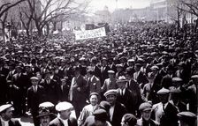 Socialist demonstration in Madrid during the labor party in the May 1, 1931