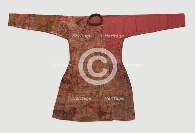 Sogdian robe. Coat with animal and bird motifs, 8th-9th century. Creator: Sogdian Art.