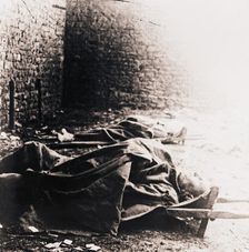 Soldiers on stretchers, c1914-c1918