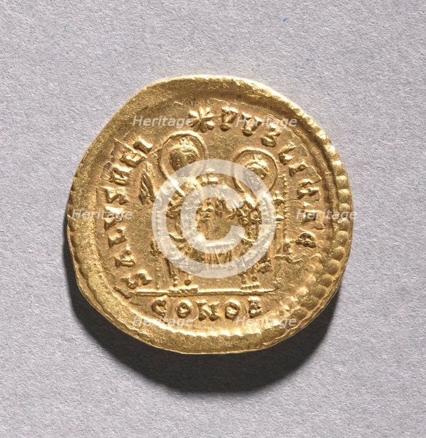 Solidus of Theodosius II and Valentinian III (reverse), 408-425. Creator: Unknown.
