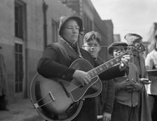 Solo, Salvation Army, San Francisco, California, 1939. Creator: Dorothea Lange