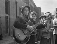 Solo, Salvation Army, San Francisco, California, 1939. Creator: Dorothea Lange