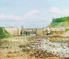 Soon-to-be-finished portion of the lock, Kuzminskoe, 1912. Creator: Sergey Mikhaylovich Prokudin-Gorsky