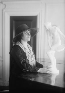 Sophie Braslau, between c1915 and c1920. Creator: Bain News Service