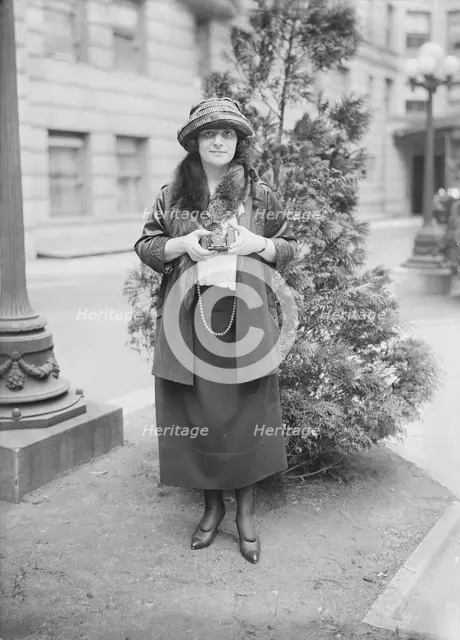 Sophie Braslau, between c1915 and c1920. Creator: Bain News Service.