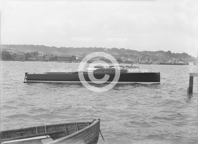 Saunders' motor launch, 1914. Creator: Kirk & Sons of Cowes.