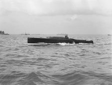 Saunders motor launch under way, 1914. Creator: Kirk & Sons of Cowes