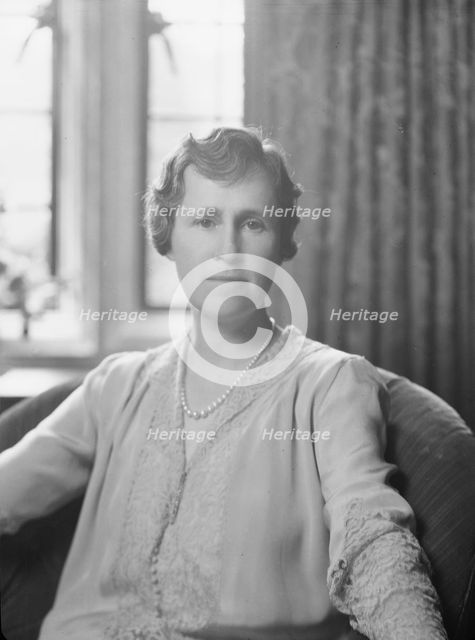 Savage, Samuel A., Mrs., portrait photograph, 1929 June 3. Creator: Arnold Genthe.