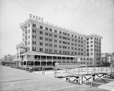 Savoy Hotel, Atlantic City, N.J., between 1900 and 1905. Creator: Unknown
