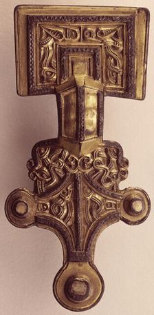 Saxon brooch from Lundenwic, 7th-9th century