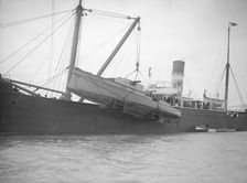 Sabin being shipped, 1912. Creator: Kirk & Sons of Cowes
