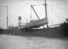 Sabin being shipped, 1912. Creator: Kirk & Sons of Cowes