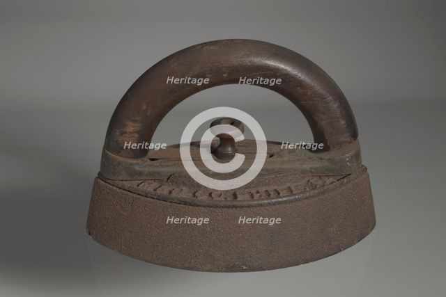 Sad iron owned by members of the Ellis family, after 1870. Creator: Enterprise Manufacturing Company of Pennsylvania.