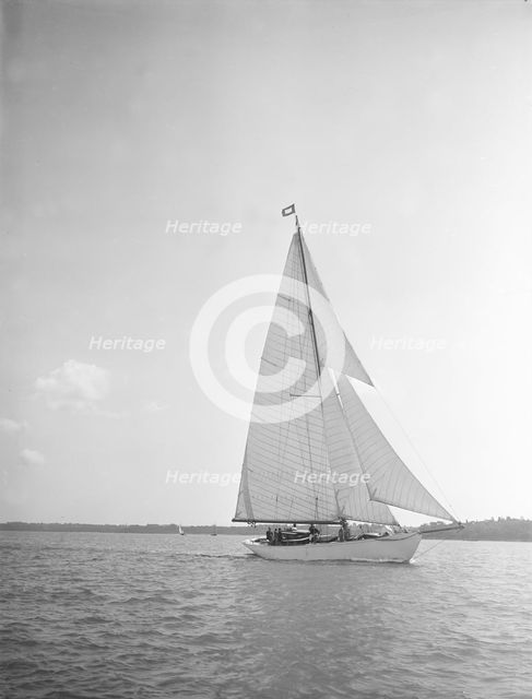Sailing yacht 'Blue Peter', 1934. Creator: Kirk & Sons of Cowes.