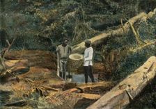 Saint-Elie. La Battee (Recherche De L'Or) (Panning for Gold), 1900. Creator: Unknown