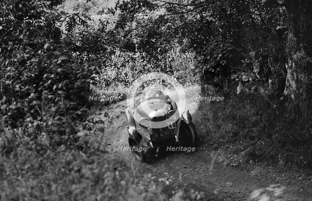 Salmson of LJ Higgs, B&HMC Brighton-Beer Trial, Pepperden Hill, Devon, 1930. Artist: Bill Brunell.