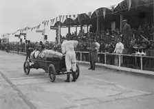 Salmson of M Devaux at the JCC 200 Mile Race, Brooklands, Surrey, 1921. Artist: Bill Brunell