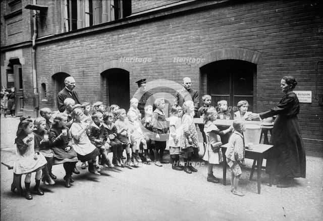 Salvation Army feeding Berlin children, between c1915 and c1920. Creator: Bain News Service.