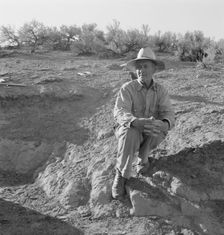 Sam Cates from Oklahoma, Cow Hollow farmer, Malheur County, Oregon, 1939. Creator: Dorothea Lange