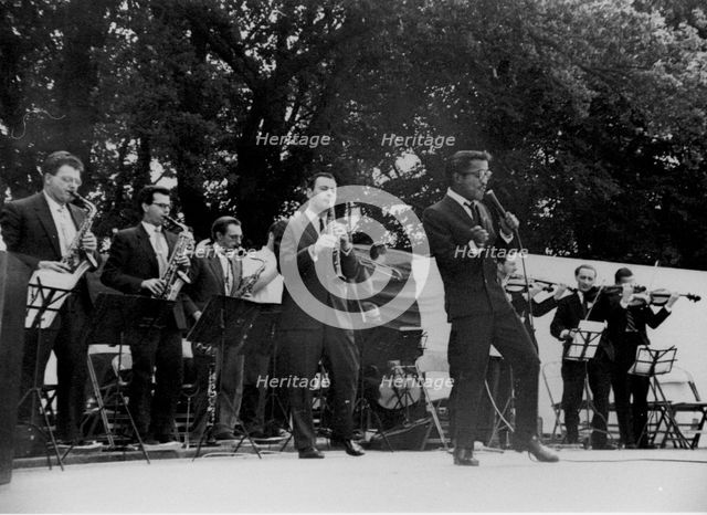 Sammy Davis Jr, USAF Base Lakenheath, Suffolk, 1960. Creator: Brian Foskett.