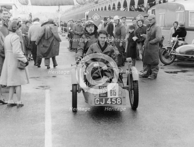 Sammy Davis with 1897 Leon Bollee tricar 'Beelzebub', London to Brighton Run. Artist: Unknown