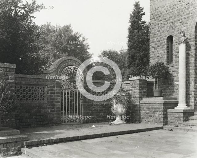 Samuel Longstreth Parrish Art Museum, 25 Jobs Lane, Southampton, New York, c1915. Creator: Frances Benjamin Johnston.