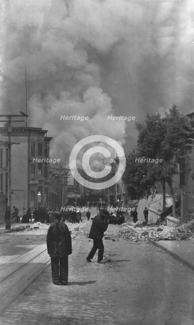 San Francisco, April 18, 1906, 1906 Apr. 18. Creator: Arnold Genthe.