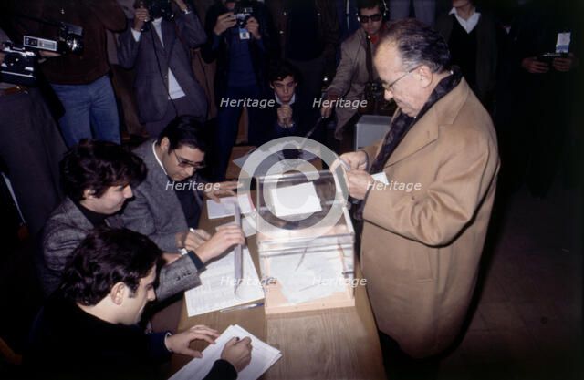 Santiago Carrillo, voting in the elections in 1977  which would deputy of the  Communist Party of…