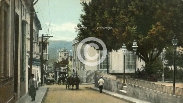 'Santiago de Cuba - Calle de Santo Tomas', 1907. Creator: Unknown.