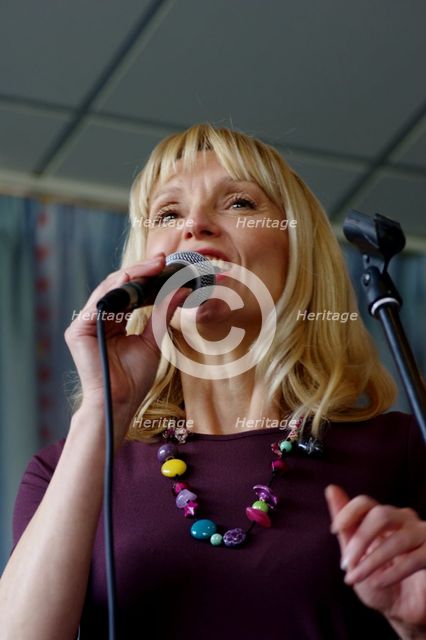 Sarah-Jane Hassell, Hawth, Crawley, West Sussex, Jan 2016. Artist: Brian O'Connor.